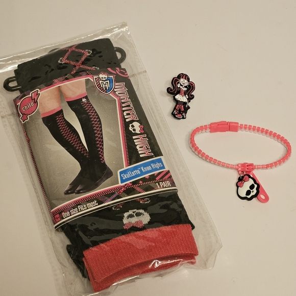 🌀Monster High bundle - Picture 1 of 7